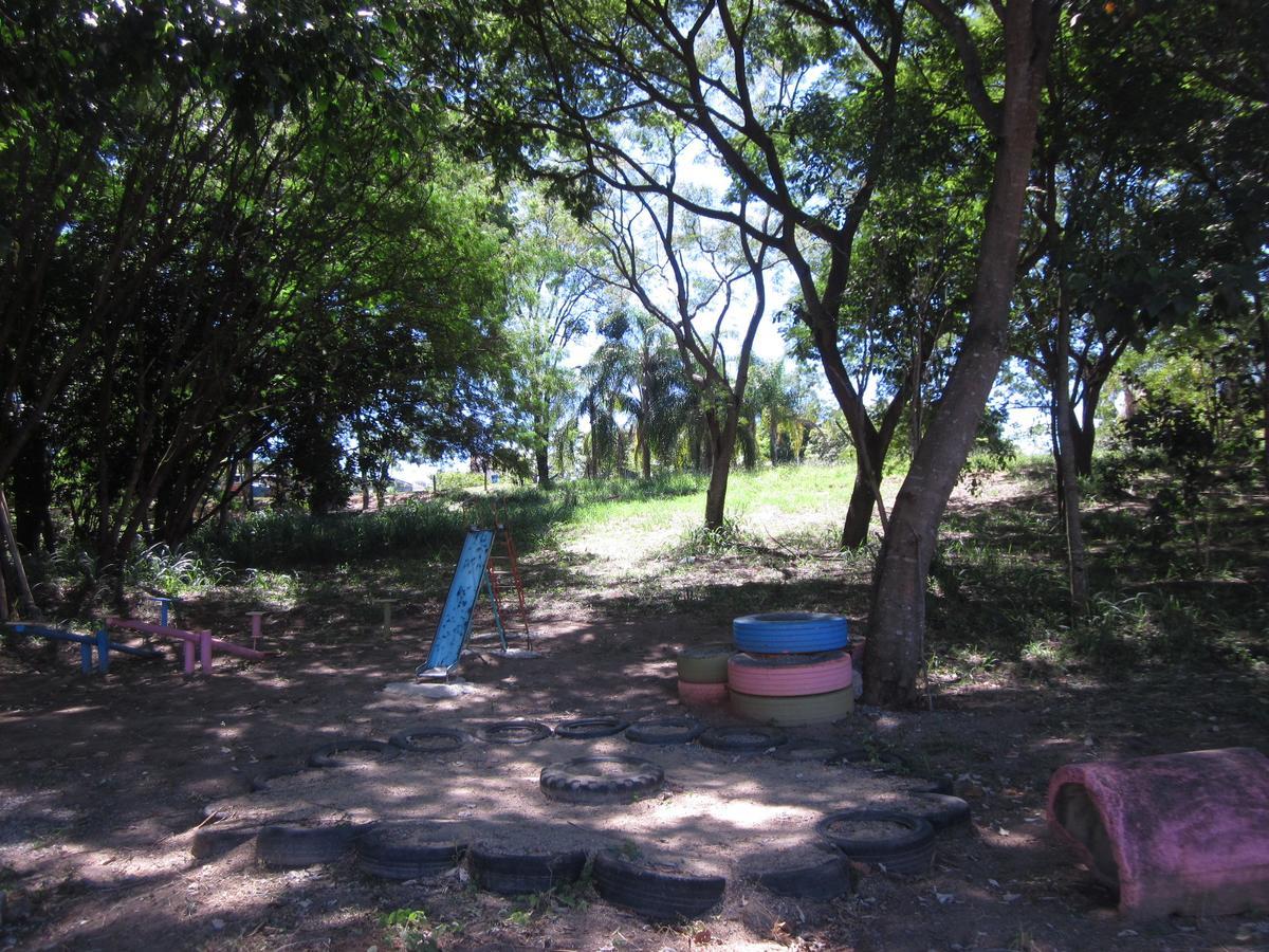 Hostel Famille Brun Trevo São João da Boa Vista المظهر الخارجي الصورة
