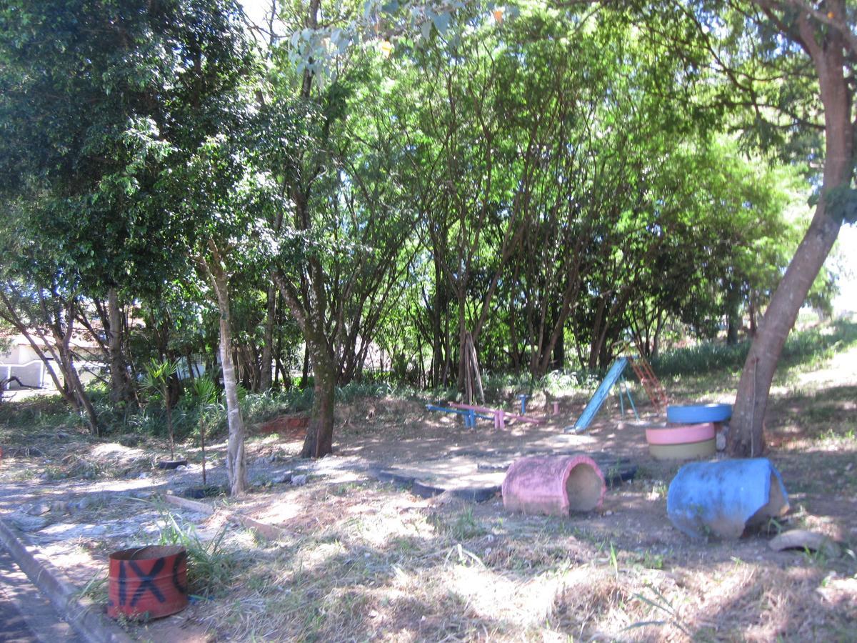 Hostel Famille Brun Trevo São João da Boa Vista المظهر الخارجي الصورة