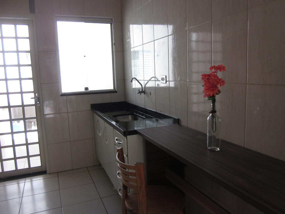 Hostel Famille Brun Trevo São João da Boa Vista المظهر الخارجي الصورة